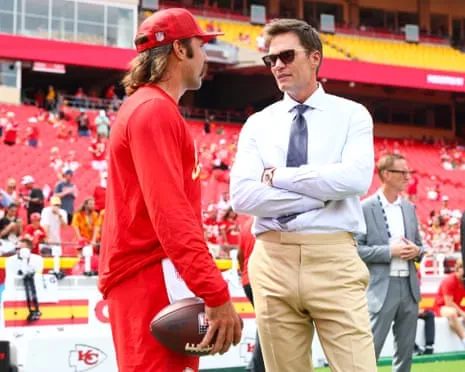 Tom Brady draws fan criticism following showing up in Vegas sideline box